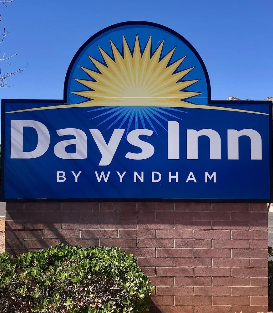 Days Inn & Suites By Wyndham Page Lake Powell Eksteriør billede